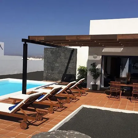 Miramar A7 Beautiful Modern Playa Blanca With Private Heated Pool And Wifi *