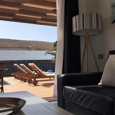 Miramar A7 Beautiful Modern Playa Blanca With Private Heated Pool And Wifi *