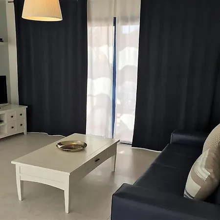 Miramar A7 Beautiful Modern Playa Blanca With Private Heated Pool And Wifi